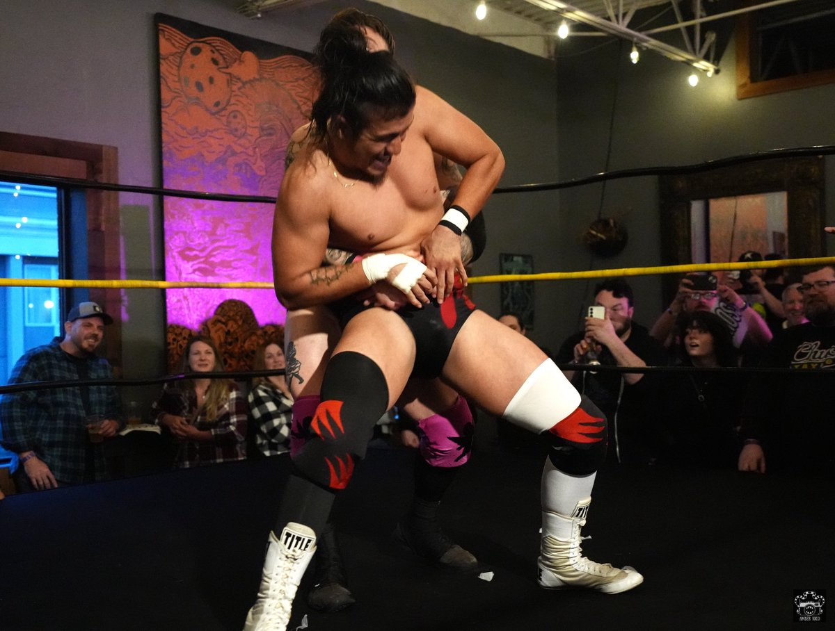 AmberNicoPhoto's tweet image. Love Doug vs. Diego Alvarez at Focus Pro Wrestling in Briantree, MA #focuspro #focusprowrestling #indiewrestling #wrestling #wrestlingmedia #wrestlingfan #wrestlingfans #femalephotographer #digitalphotography #ambernicophoto #ambernico #sony #boston #gothgirl