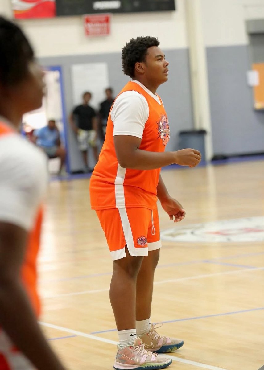 EthanSimpson76's tweet image. Happy Father’s Day to all the dads that have helped me through my journey @Coach_LColvin @SeanStutzman75 @FreeGameHoopz and many more enjoy y’all’s day