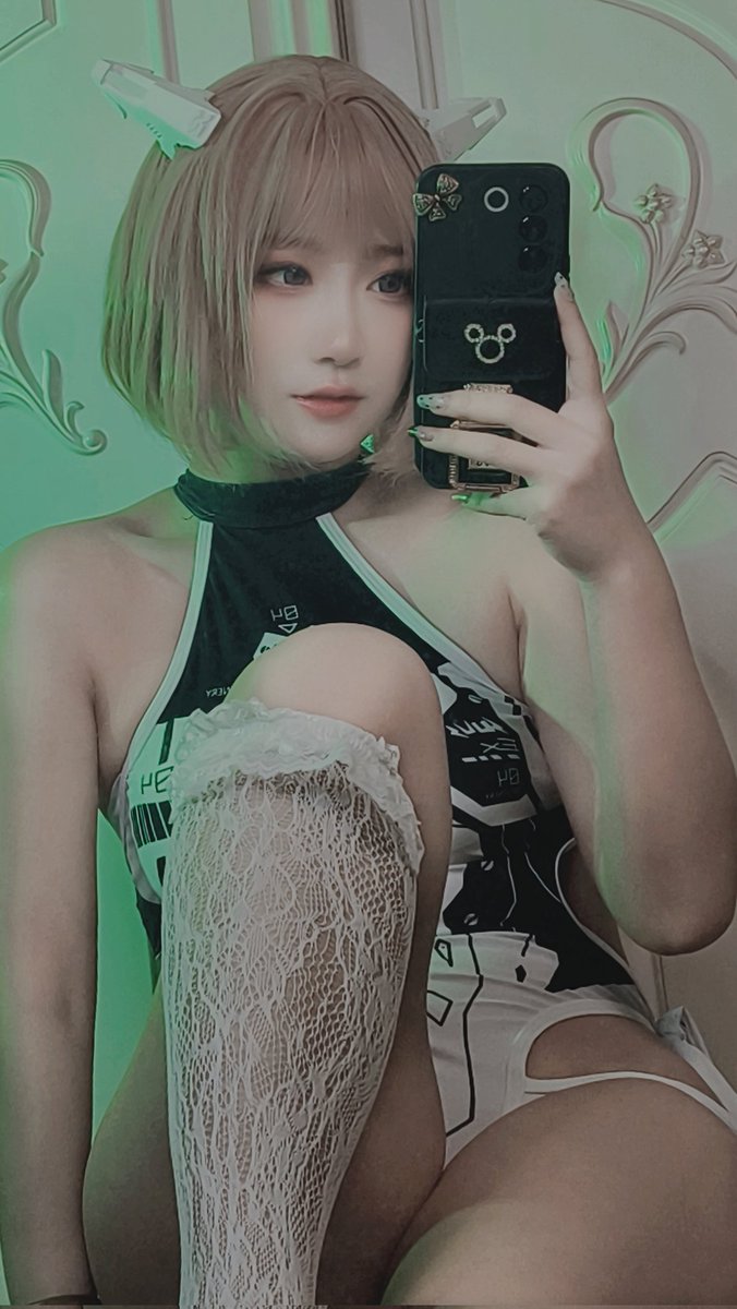 福利姬🦊婳分享的黄推图片3 - 网红私拍内容