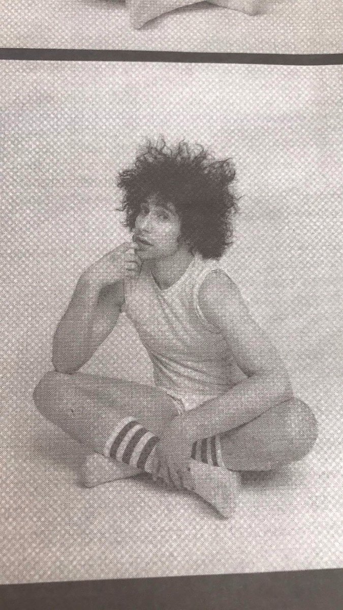 jack antonoff falling off stage every day (@antonoff_off) on Twitter photo 