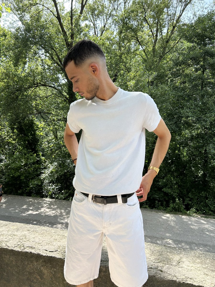 oups en retard  #LGBTQIAPrideIsBeautiful