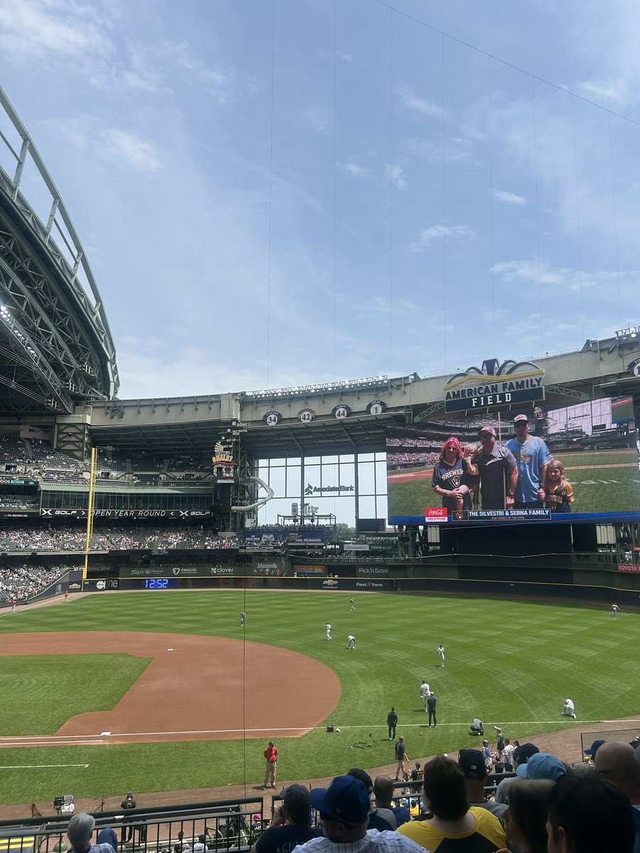 Go Redbirds! Let’s get a W today on Father’s Day!