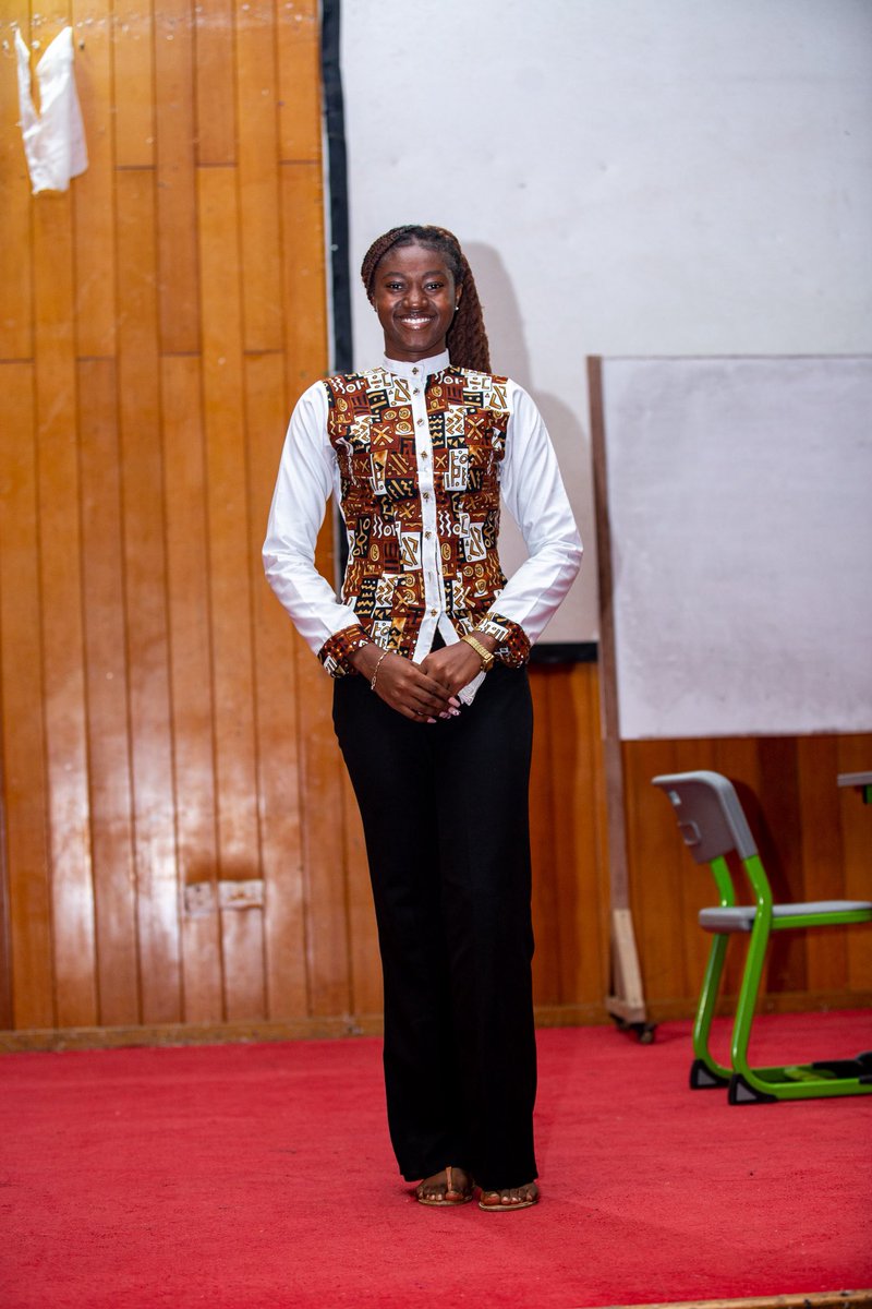 thegesaknust's tweet image. 🎯 Strong Finish for Mary-Ann!
Smiles from the panel. Applause from the audience. A handshake seals it.

She wraps up with calm confidence:
“If you believe in my vision, don’t hesitate to vote.”

Well done, Mary-Ann.

#GESADECIDES2025 #GESAVETTING2025