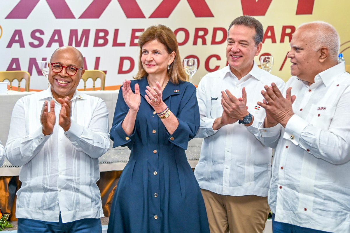 Pachecoalfredoo's tweet photo. Agradezco a Issachar Burgos, presidente de la Junta Directiva Nacional UMPIH, por la invitación a este evento. https://t.co/21sTKcyfQi
