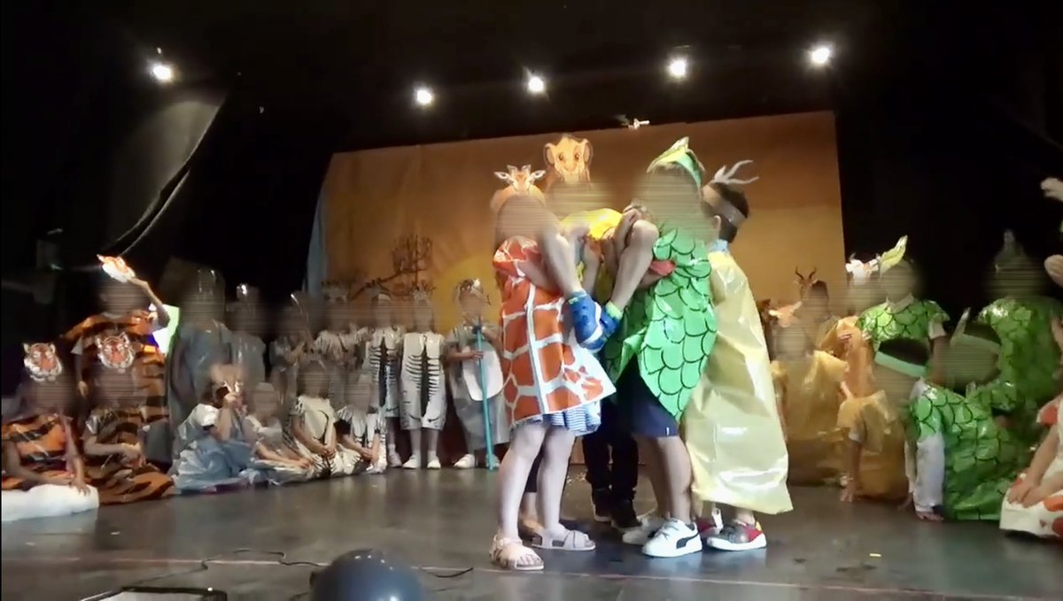 Este miércoles hemos graduado a nuestros peques de 5 años 🎓
Se despiden de Infantil y dan el gran salto a Primaria.
¡Qué emoción verlos crecer y comenzar una nueva etapa con tantas ganas!

#GraduaciónInfantil #PasoAPrimaria #NuestroCole