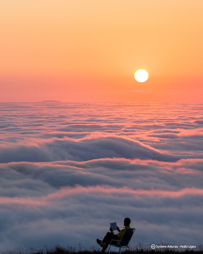 En Asturias no hacen falta alas para caminar sobre las nubes.
📍Sierra de la Bobia (Villanueva de Oscos)