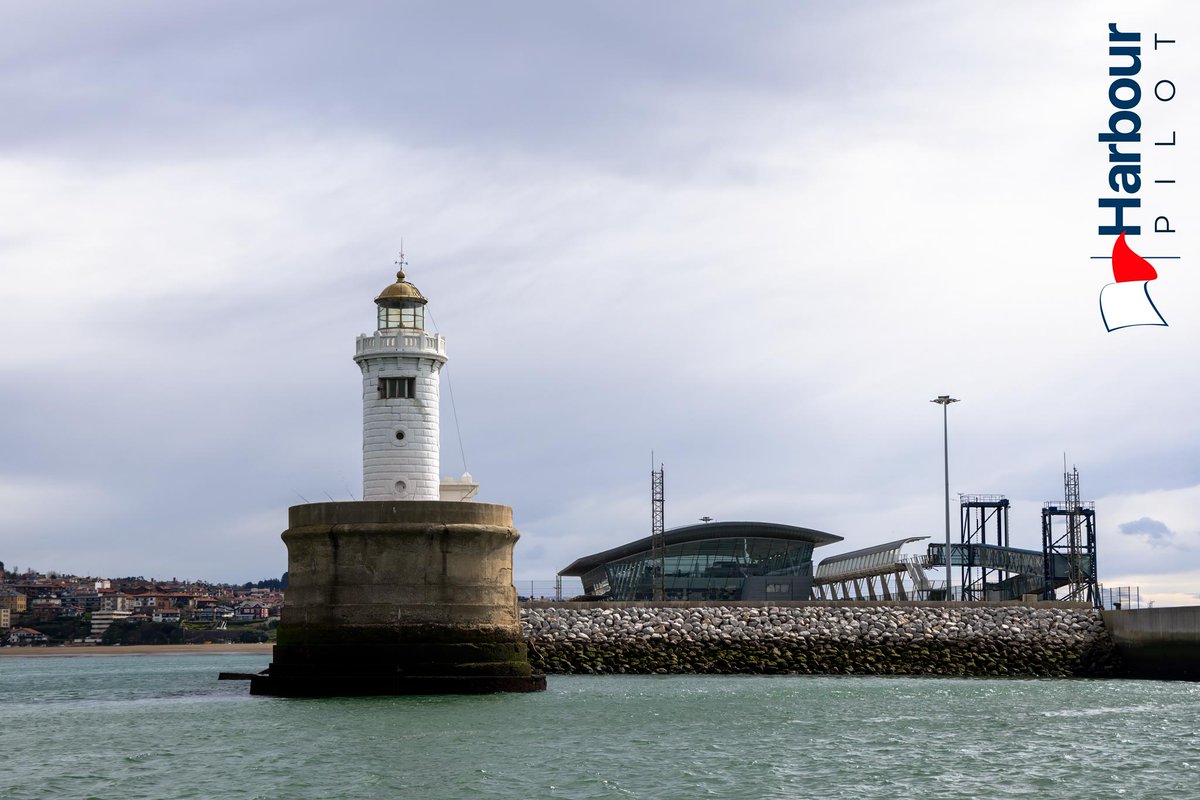 PilotHarbour's tweet photo. Lighthouse and passenger Terminal, Bilbao port.
https://t.co/R55o3P9uOq
#Port #Shipping #HarbourPilot #TransportMaritime #PortOperations #GlobalTrade #GlobalShipping #MaritimePhotography #MaritimeStrategy #lighthousechronicles
@Canon
@CanonEspana
@lightphotosnet
@BilbaoPort https://t.co/uoXzOzXTd3