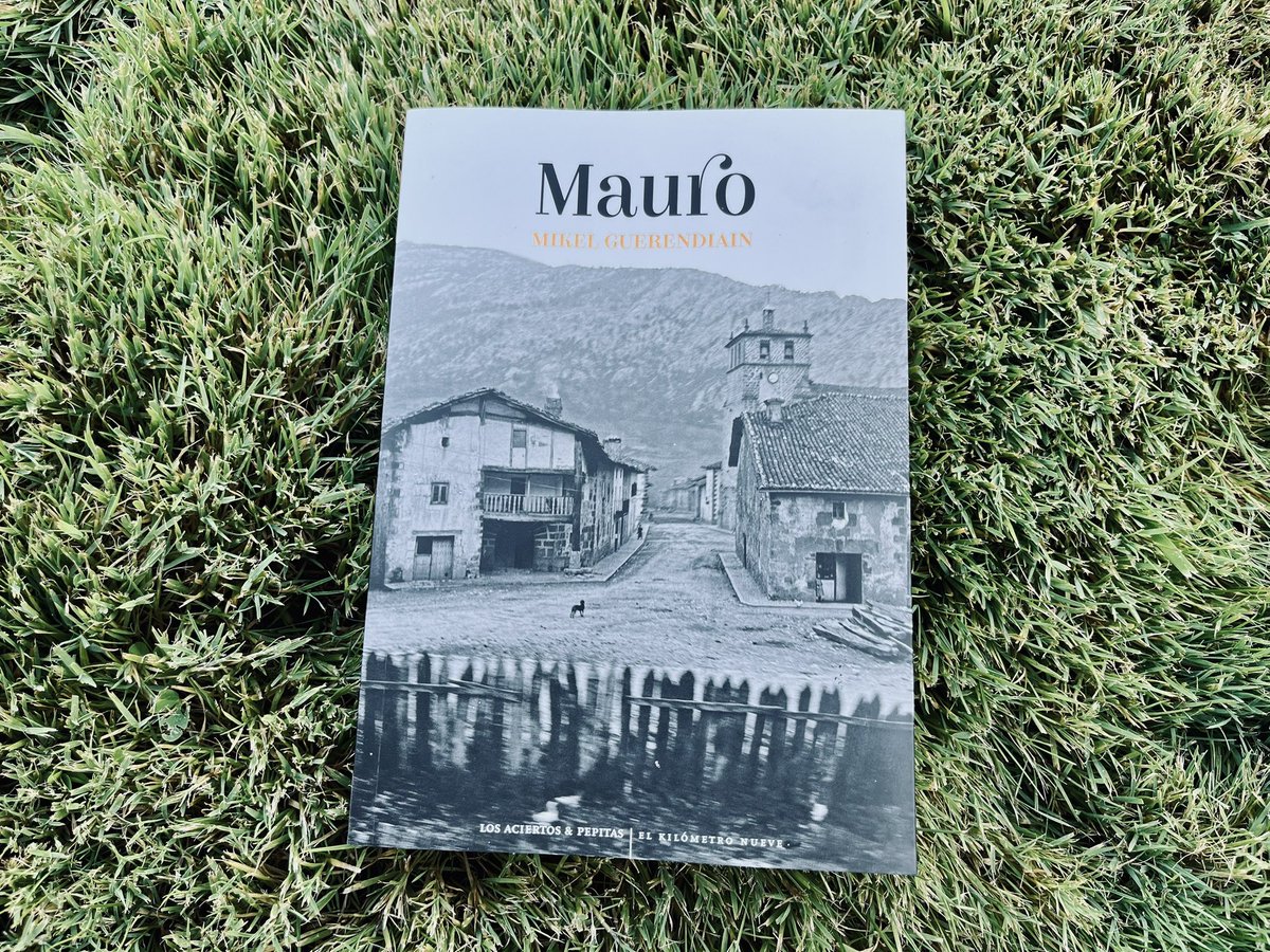Sensacional el debut de Mikel Guerendiain en este «Mauro» (<a href="/pepitaseditora/">Pepitas editorial</a>) que, con una estructura en cinco actos redonda y la excelente composición de sus 16 personajes, logra un gran ritmo. Muy recomendable y digna de adaptación en un gran guion.