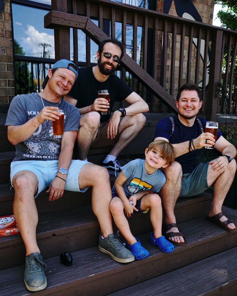 Here’s to the dads who taught us how to grill, chill, and choose a good beer.

Happy Father’s Day from all of us at Sugar Creek!

We’re pouring cold ones ‘til 9—bring Dad by for a pint on the patio. 🍻