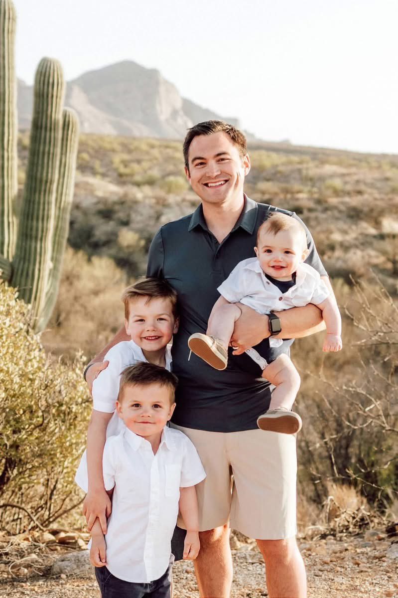 ZachDuckworth's tweet image. Counting my blessings with extra gratitude today. 🙏❤️
Happy Father’s Day!