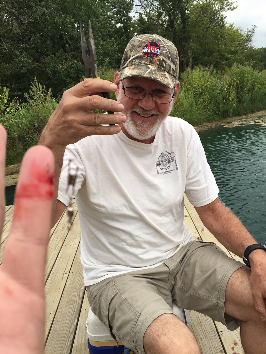 Happy Father’s Day to the guy who never taught me how to quit. “How to Quit” releases this Friday. Maybe pre-save it? 👉🏼 ffm.to/howtoquit