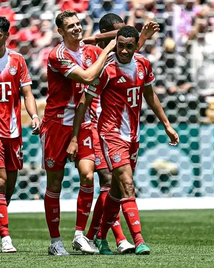 Micheal Kigozi (@michealkigozi1) on Twitter photo Bayern ekubye Auckland City 10-0 mu za FIFA Club World Cup
Jamal Musiala avudde ku bench nateeba 3.
Ebisingawo ku <a href="/sanyukatv/">Sanyuka TV</a> at 7.30am
#SanyukaUpdates. #NBSUpdates Bayern ekubye Auckland City 10-0 mu za FIFA Club World Cup
Jamal Musiala avudde ku bench nateeba 3.
Ebisingawo ku <a href="/sanyukatv/">Sanyuka TV</a> at 7.30am
#SanyukaUpdates. #NBSUpdates