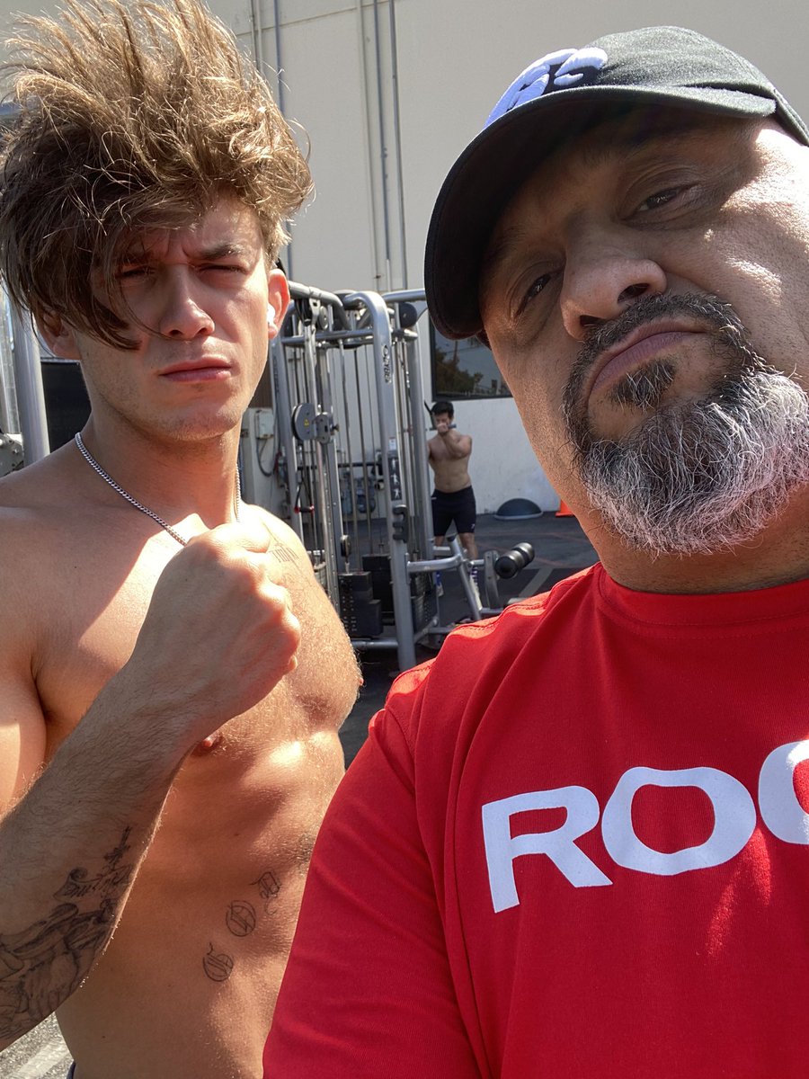 Send HOOK tweet media