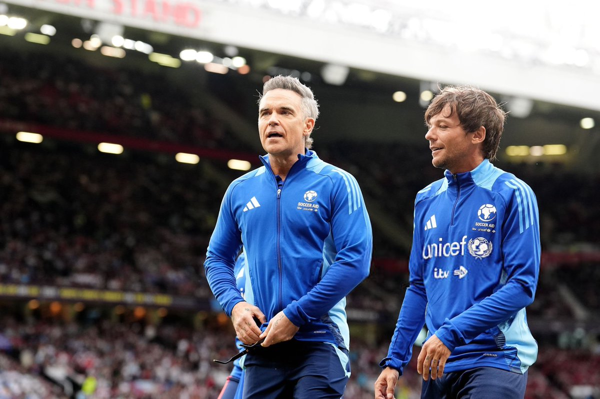 📸| Louis Tomlinson and Robbie Williams #SoccerAid2025