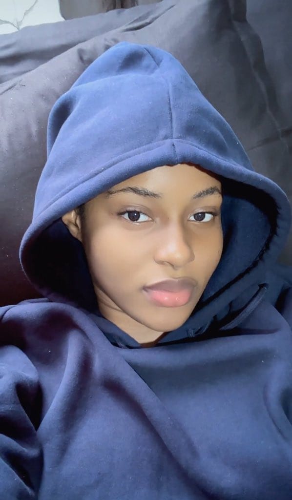 TRIPPLEtrouble_'s tweet image. You never treated me right kwanza ni unblock Whatsapp 😐
Halafu uliruka mimba...