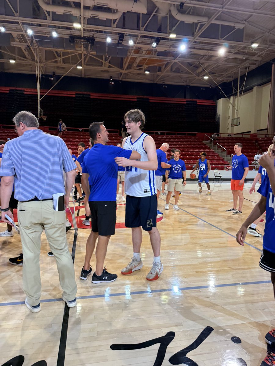 Jay Bilas Skills Camp tweet media