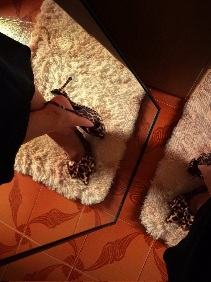 irlandese67's tweet image. In attesa di conoscere il da farsi.
#temporalesì 
#temporaleno
#fresco
#amici