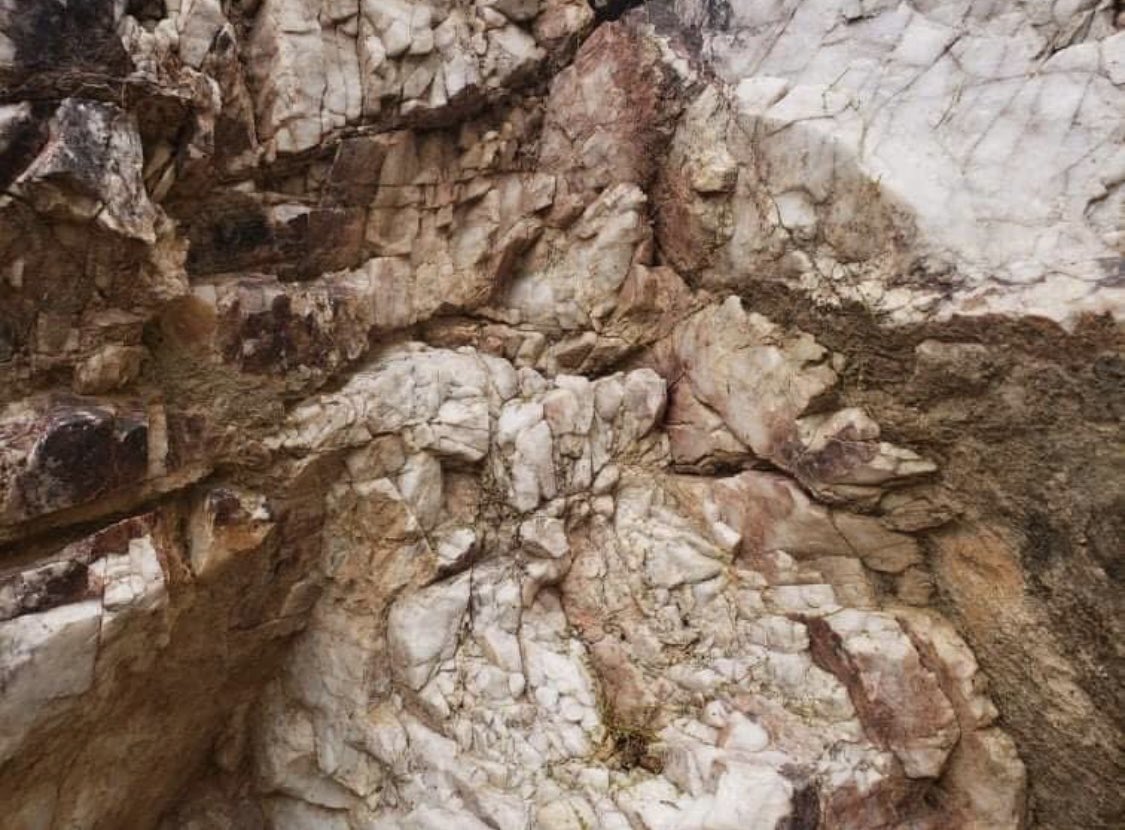 aurumm3um's tweet image. youtube.com/@AurumMeumAI We&apos;re so CLOSE to 4,000 Subscribers!! Thank you ALL SO MUCH! Get yourself a FREE Deep Dig AI Gold Map of Arizona here: aurummeum.com/member-map-drop #aigoldmapofarizona #aigoldmap #subscriberchallenge