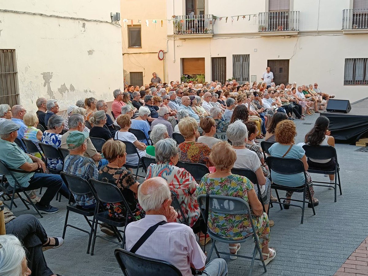 🎼 L’espectacle, organitzat per Olesa Sardanista (<a href="/acf_olesa/">ACF Olesa Sardanista</a>), compta amb les interpretacions d’Andreu Miret i Maria Armengol acompanyats per la Cobla Maricel.

#Olesa