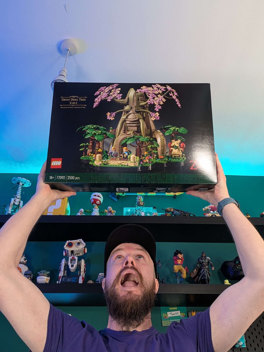 🧱🗡️🛡️🌳🌄🏰
Live now on Twitch! 💜
Building the #LEGO #TheLegendOfZelda 77092 Great Deku Tree 2-in-1 build [PART 1]! 

Link 👇
twitch.tv/krazeyhazey
🧱🗡️🛡️🌳🌄🏰

#Twitch #Zelda