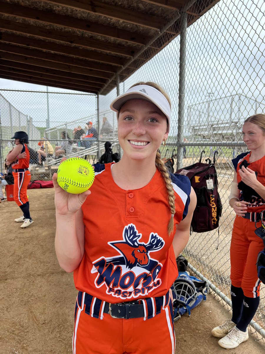 Home run💣💣Courtney Jude from 18U Moose