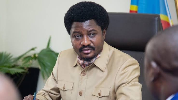 #RDC: À la suite de la demande du Procureur Général près la Cour de Cassation d’autoriser les poursuites contre le Ministre d’État, Ministre de la Justice et Garde des Sceaux, l’Assemblée nationale a procédé à un vote. Sur les 363 députés ayant participé, 322 se sont prononcés en
