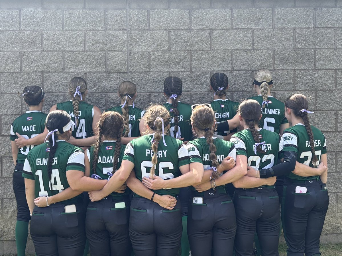 RoseYunger's tweet image. Thank you @OhioThunder08 for wearing purple with me today for my uncle who passed 10 years ago today 💜

@SophiaPamer2027 
@oliviapamer2027 
@norastammen2027 
@RaeganAdams2026 
@RachelPerry1280 
@MChafin2026 
@KyleighGunter 
@AWade_softball
@AddysonPlummer
@holland_em028