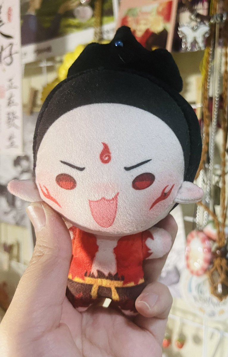 hersky203's tweet image. #哪吒 #哪吒之魔童降世  之前在玩朋友的克劳德娃娃时就想尝试一下充棉的立体发片,打了几版终于做出来了，面皮当然是我喜欢的豆豆眼，为了更拽一点做了翘到天的猫猫嘴