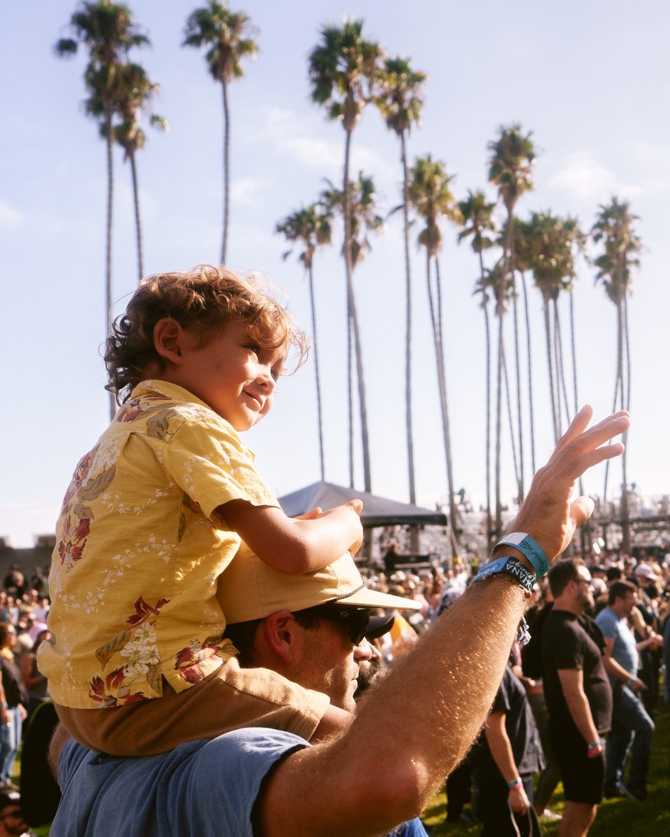 TheOhanaFest's tweet image. Happy Father’s Day to the Ohana Dads who keep the good vibes rolling 🤙
