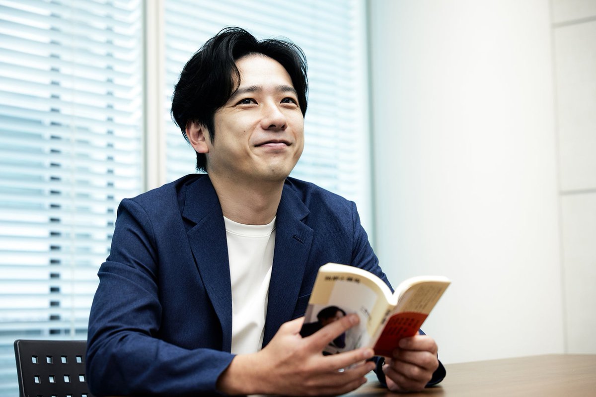 【嵐・二宮和也「独断と偏見」囲み取材📕】

二宮和也が語る“アイドル”の概念
初の新書を読んでほしい人は❔️

🔻写真・詳細
mdpr.jp/news/4584339

「ちゃんと対相手に対しての欲求を考えてあげられる、痒いところに手が届く存在でありたい」

#二宮和也 #嵐 #独断と偏見 <a href="/nino_honmono/">二宮和也</a>