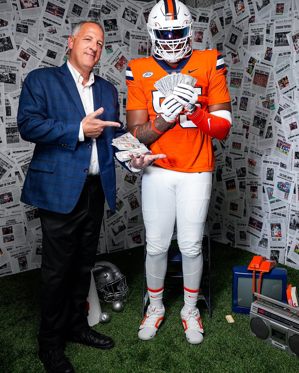 JoWhite55's tweet image. Feels good to be home!
How we looking Cuse nation??
@FranBrownCuse
@drwilliams131
@Coach_E_Rob
@CuseFootball
@McAllisterMike1
@CmdPanther1