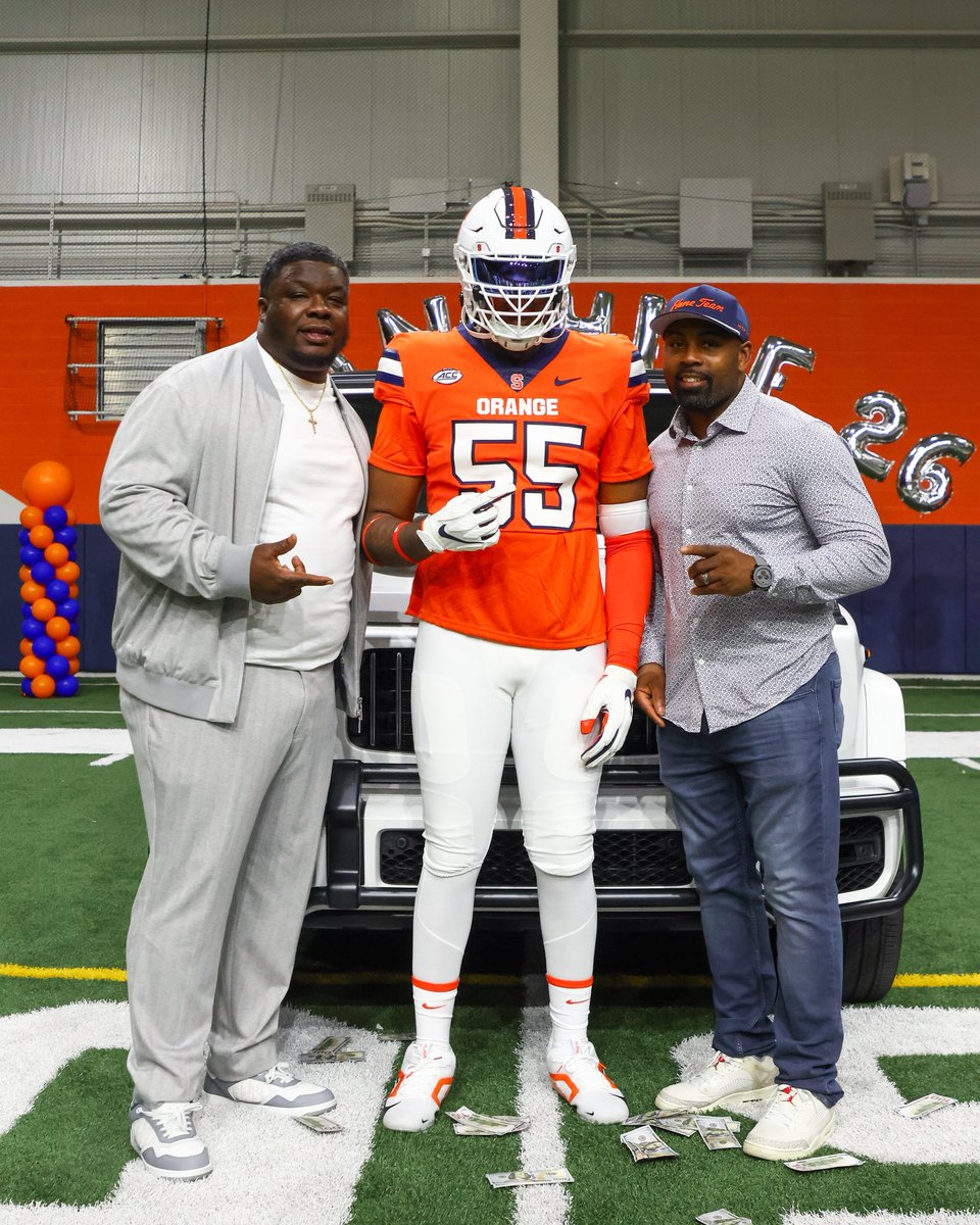 JoWhite55's tweet image. Feels good to be home!
How we looking Cuse nation??
@FranBrownCuse
@drwilliams131
@Coach_E_Rob
@CuseFootball
@McAllisterMike1
@CmdPanther1