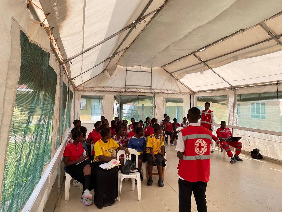 Atwongire Solomon (@atwongiresolom2) on Twitter photo Empowering students with knowledge! <a href="/UgandaRedCross/">Uganda Red Cross Society</a> volunteers of mbarara branch conduct dissemination at Kashaka Girls SSS, Mbarara District, sharing benefits of joining URCS & its impactful activities.Inspiring the next gen to serve & make a difference!#URCS #YouthEmpowerment Empowering students with knowledge! <a href="/UgandaRedCross/">Uganda Red Cross Society</a> volunteers of mbarara branch conduct dissemination at Kashaka Girls SSS, Mbarara District, sharing benefits of joining URCS & its impactful activities.Inspiring the next gen to serve & make a difference!#URCS #YouthEmpowerment