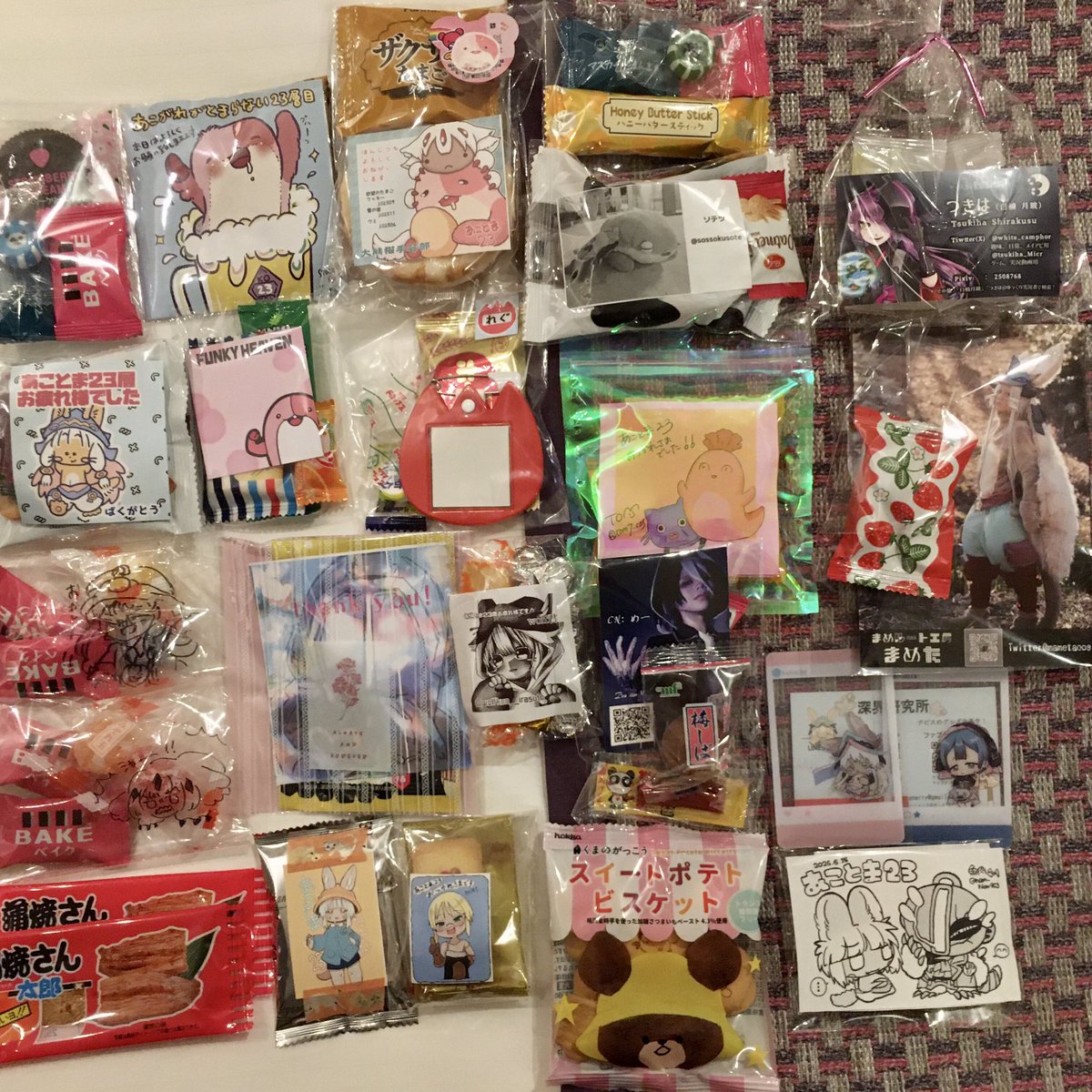 risuko_craft's tweet image. あことま23層おつそす！
お土産ありがとそす！
慈しんで食うそす！