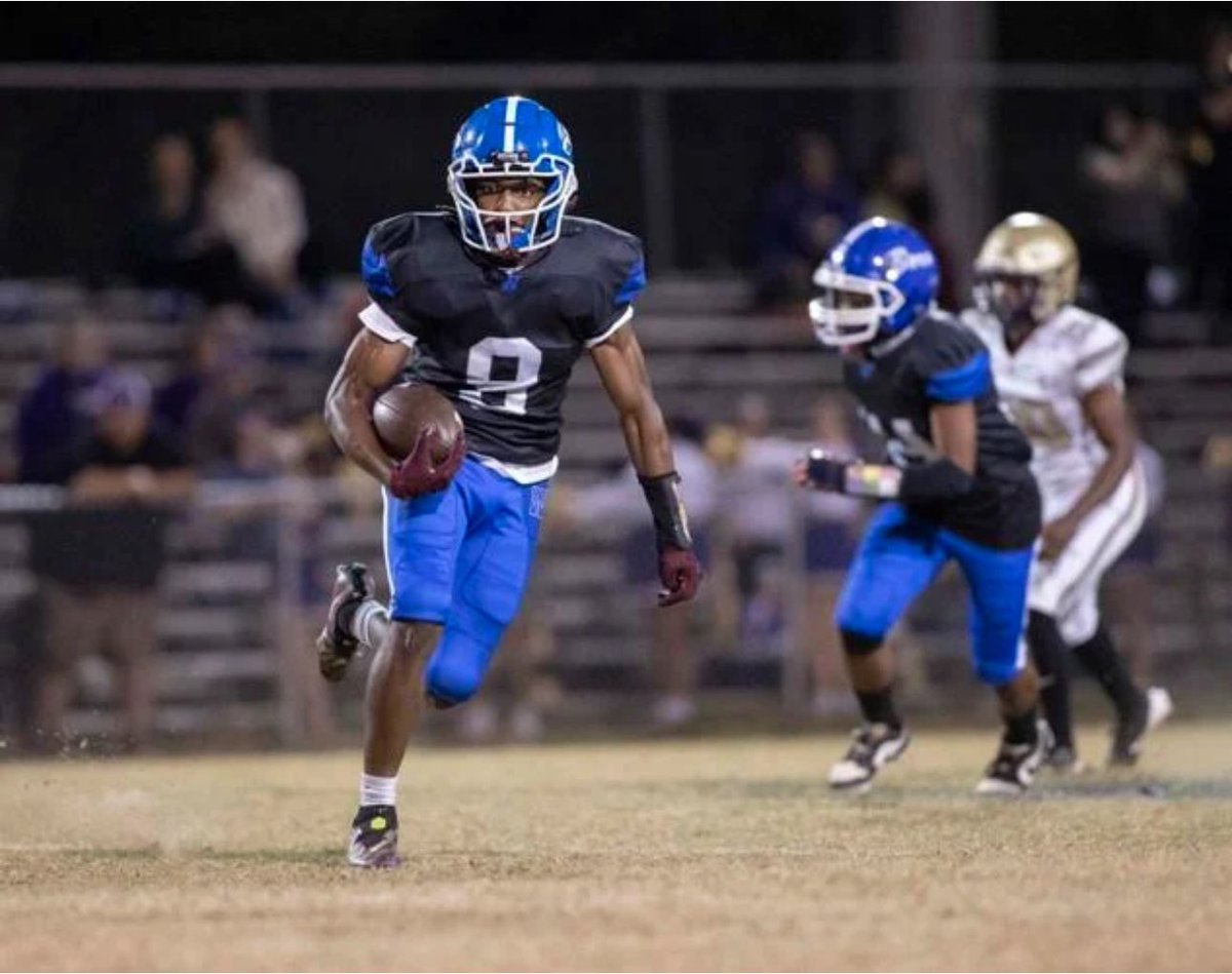 #AGTG 

Blessed to see another year doing what I love. The goal stays the same: keep working, stay humble, and trust God’s plan. 💪🏽🙏🏽 

15 Years Old