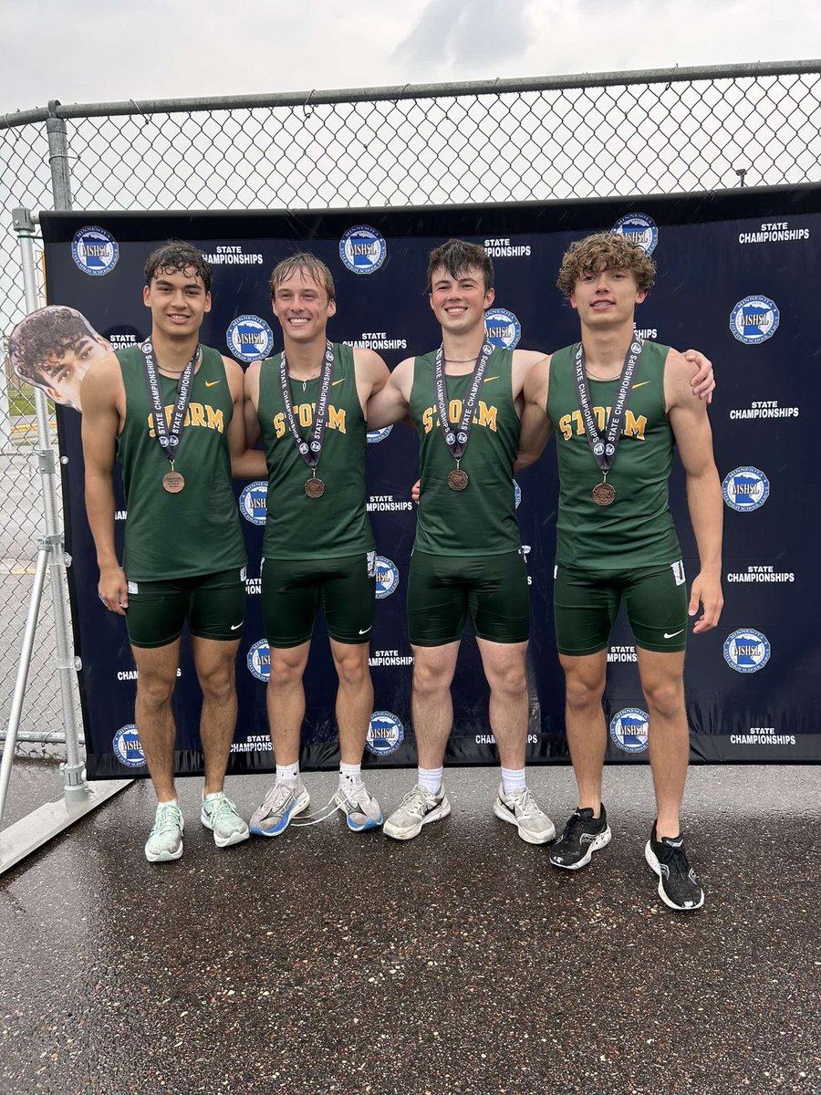 showtime_wink's tweet image. happy to have competed at State Track Finals with my 4x1, also ran the 100m in prelims