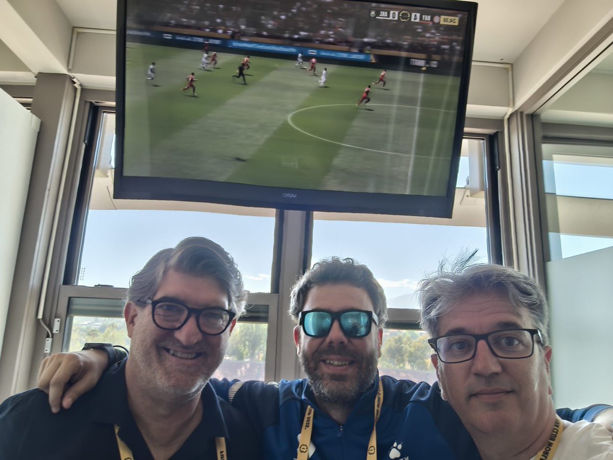 🏟️ ¡Comenzó en Los Ángeles!
💥 PSG 0 - 0 ATLETI
➡️ Grupo B #MundialDeClubes 
#PSGAtleti

📻 COPE | Cope.es | APP
🔴 YT youtube.com/watch?v=xazU6v…

🎙️ <a href="/csaezcope/">Carlos Sáez</a> 
🎧 <a href="/RuizAntonito/">Antonio Ruiz</a> 

📚 Petón
💪🏽 <a href="/MundoMaldini/">Julio Maldonado</a> 
✈️ <a href="/millangenzor/">Luis Millán Genzor</a> 
 🧑🏽‍🍳 Gonzalo Miró
🎺 <a href="/pedritonumeros/">Pedro Martin</a>