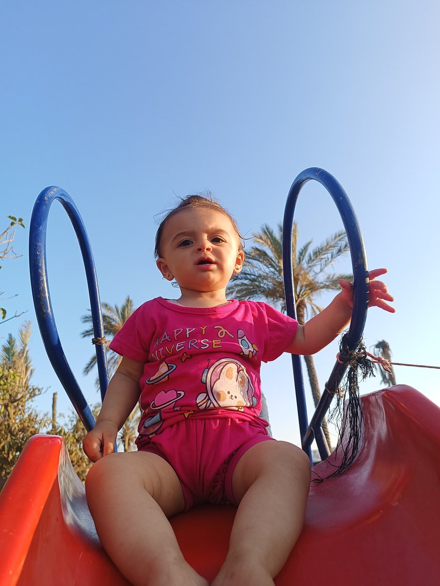 Please keep sharing and donating for Rafif and her family. Everything has become so expensive. Rafif needs milk and diapers, and we need food. Your support truly makes a difference.

chuffed.org/project/133026
 paypal.me/mohammedjawad2…