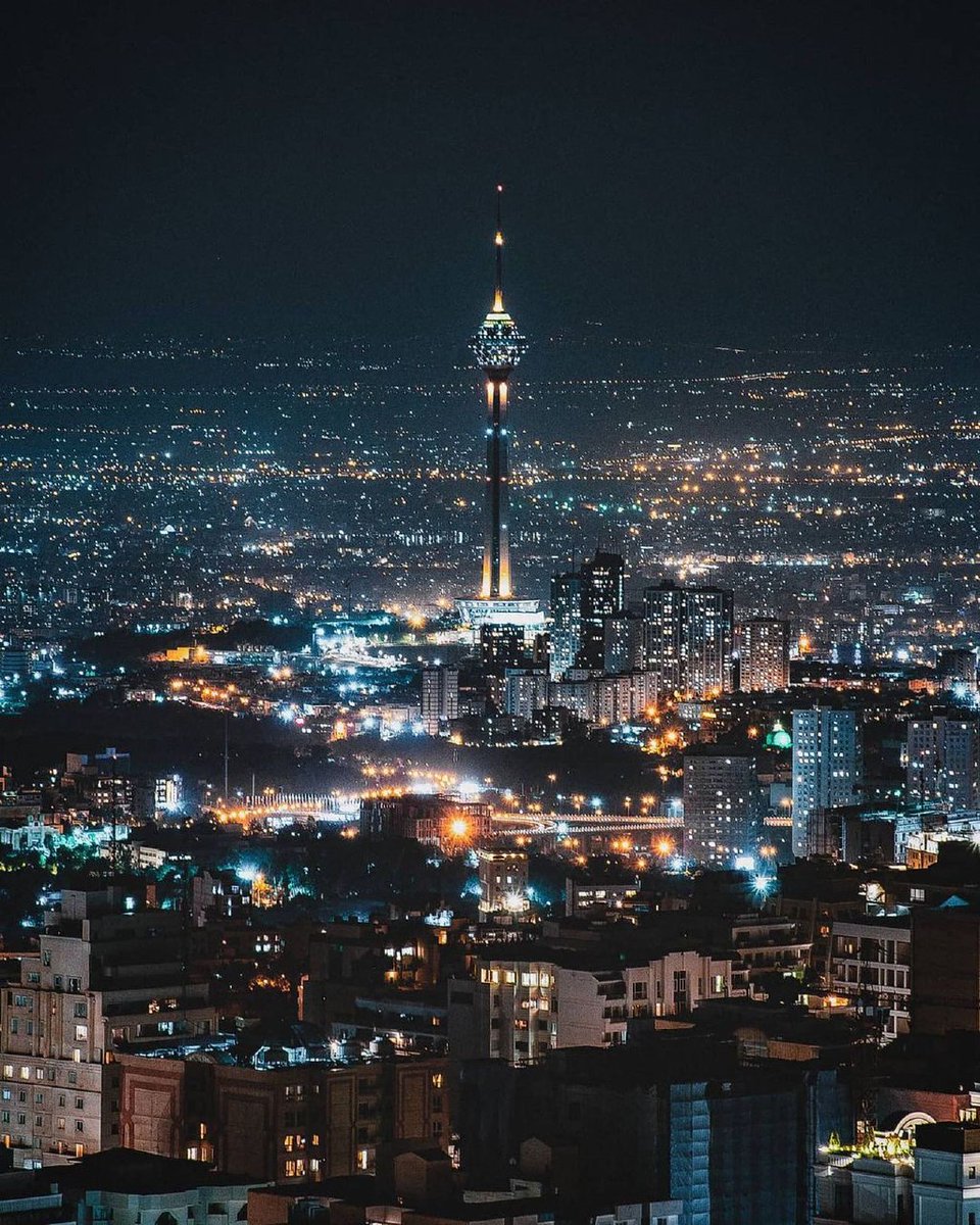 Realali_7's tweet image. اینکه هیچ کاری ازم برنمیاد تا برات انجام بدم داره نابودم میکنه.