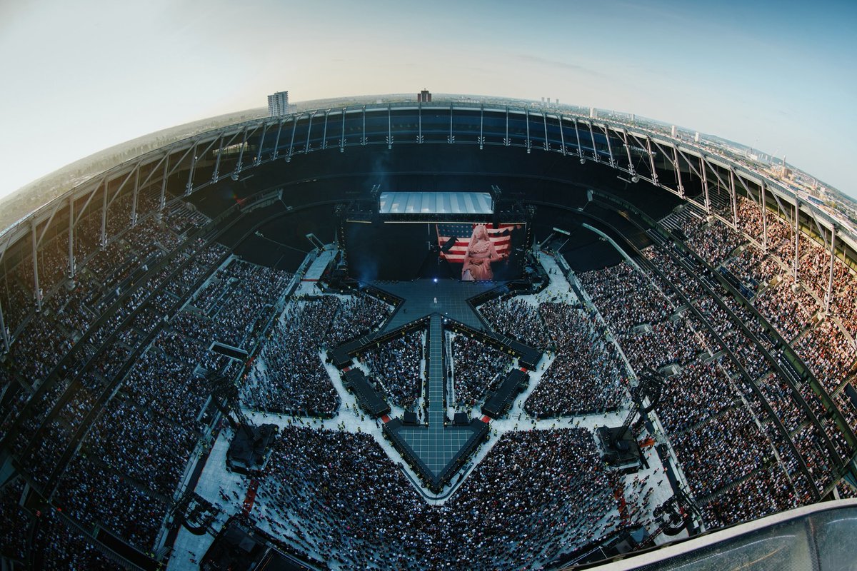julian_dakdouk's tweet image. London 🇬🇧