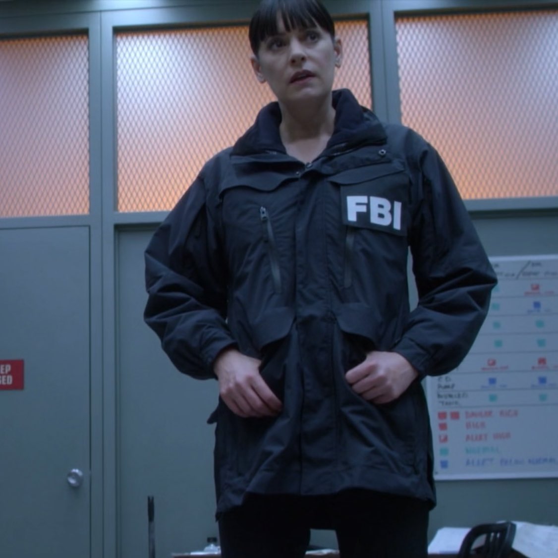 jcreaus's tweet photo. there’s just something about them in their fbi coats https://t.co/TVRB5Bk6Li