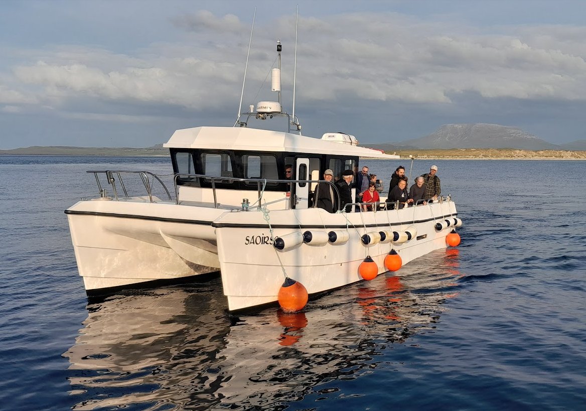 CorncrakeLife's tweet image. Just a few images from our amazing evening on Inis Bó finne in Co. Donegal.
A chorus of 26 corncrakes and the local community welcomed the 60 visitors for our inaugural corncrake tour.
Bhí sé iontach.
