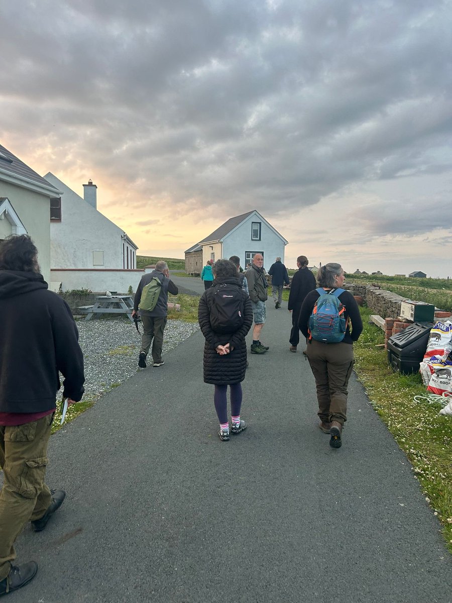 CorncrakeLife's tweet image. Just a few images from our amazing evening on Inis Bó finne in Co. Donegal.
A chorus of 26 corncrakes and the local community welcomed the 60 visitors for our inaugural corncrake tour.
Bhí sé iontach.