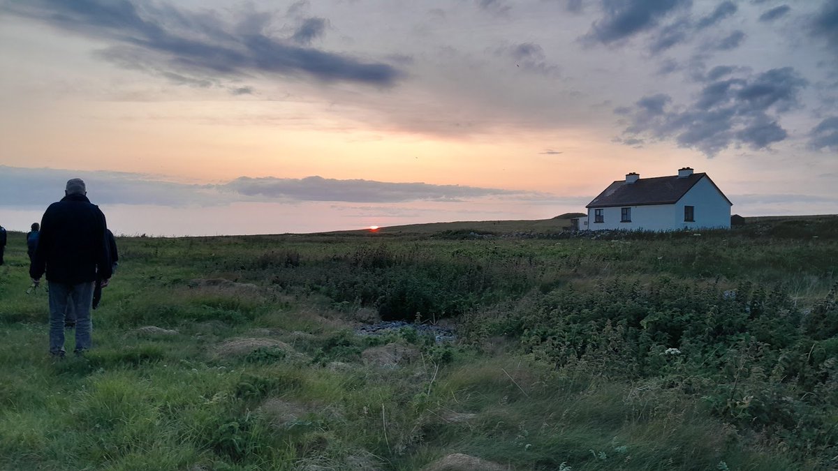 CorncrakeLife's tweet image. Just a few images from our amazing evening on Inis Bó finne in Co. Donegal.
A chorus of 26 corncrakes and the local community welcomed the 60 visitors for our inaugural corncrake tour.
Bhí sé iontach.