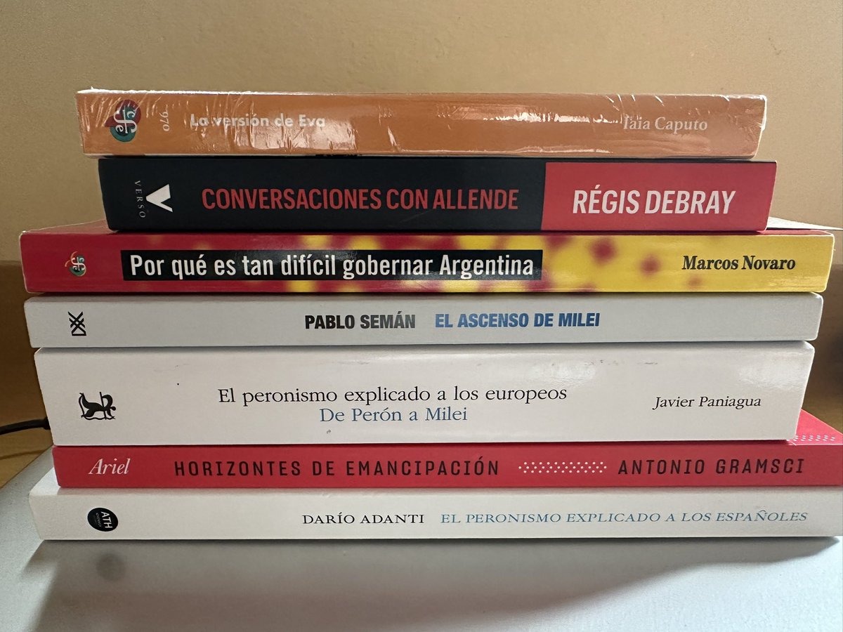 Ayoze Corujo Hernández (@ayoze_uam) on Twitter photo Como cada año la <a href="/FLMadrid/">Feria del Libro de Madrid</a> es una cita ineludible. En esta ocasión iba a por libros sobre Argentina y peronismo, dado que llevo más de un año siguiendo con atención el contexto político del país y de la región. Estos son los que me he comprado👇 Como cada año la <a href="/FLMadrid/">Feria del Libro de Madrid</a> es una cita ineludible. En esta ocasión iba a por libros sobre Argentina y peronismo, dado que llevo más de un año siguiendo con atención el contexto político del país y de la región. Estos son los que me he comprado👇