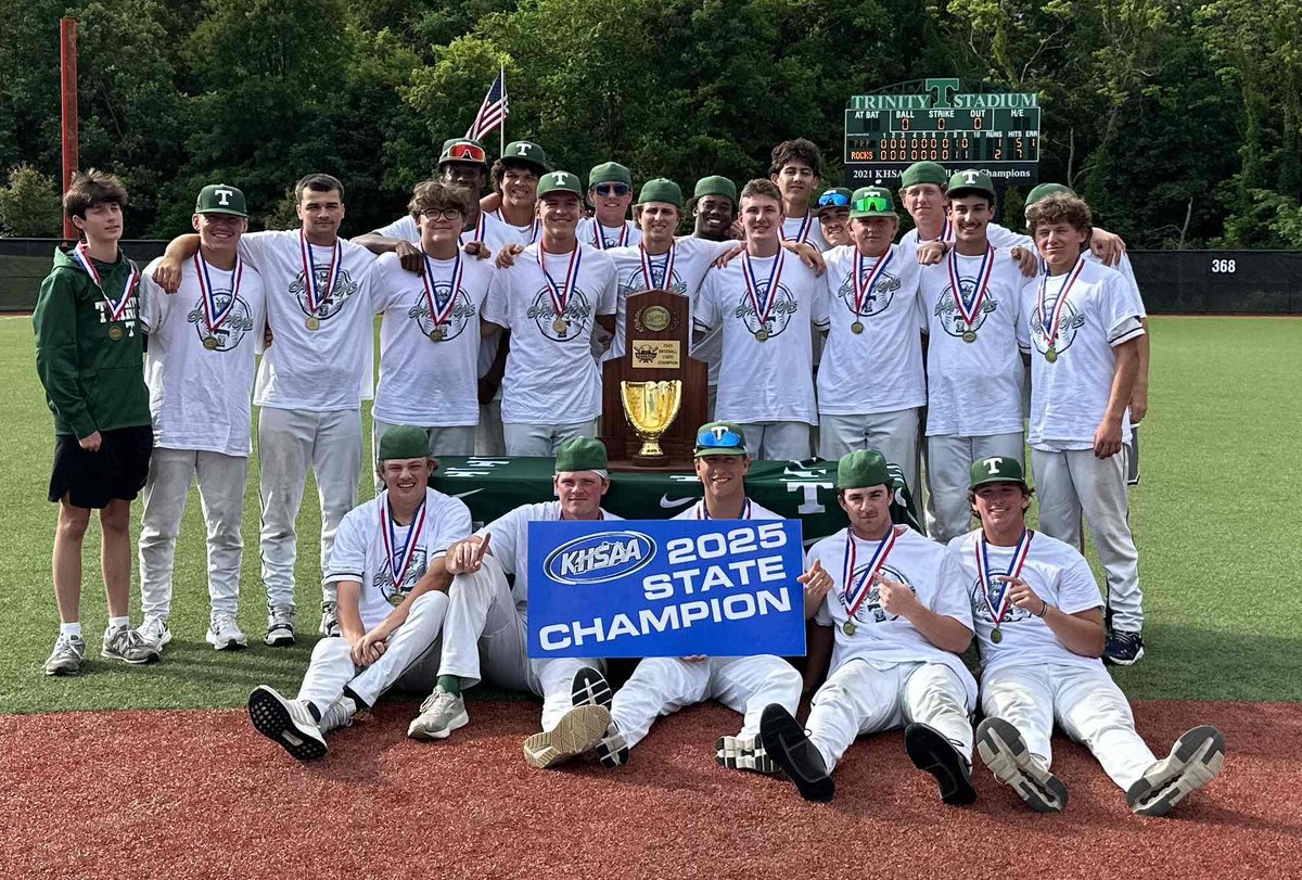 EricJosephSr's tweet image. ☘️🏆STATE CHAMPS! What a ride! Big love to @EJMilliner through it ALL, he stayed strong & loyal. A constant voice of encouragement, always firing up the team! When given the chance, he shined & produced. No ego, just character & HEART. A true brother. So proud of him & this team!