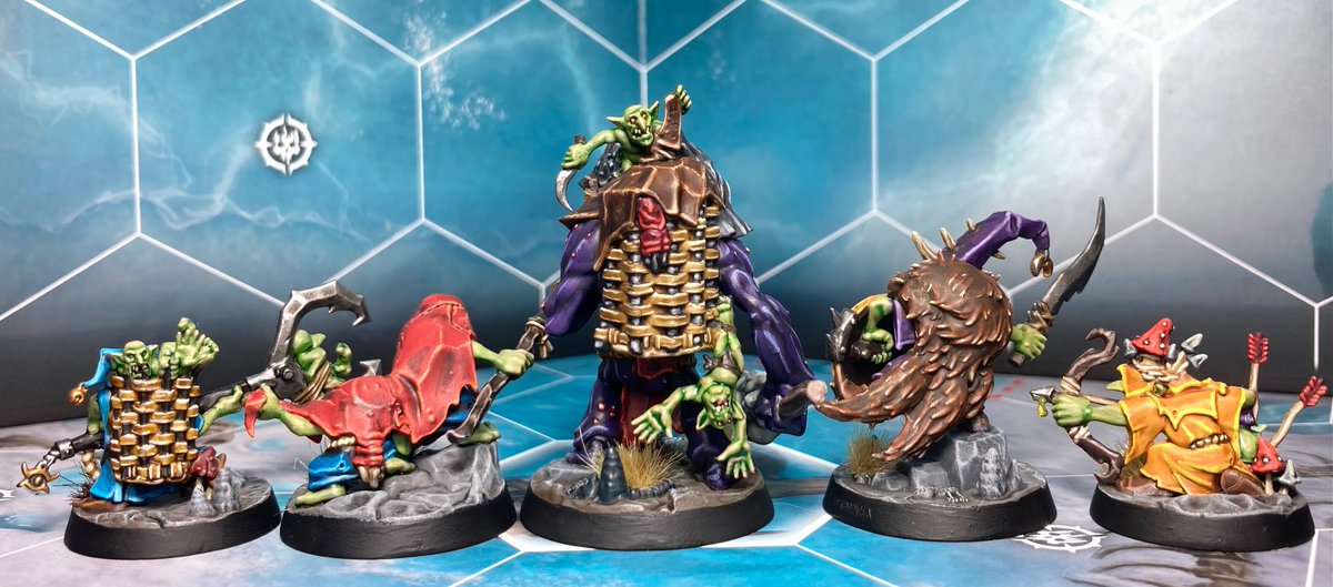 PeterpaintsWHU's tweet photo. Had a lot of fun using more colours on these Underwolrds figs, hope you like my view on Borgit's Beastgrabba's ! #warhammer #WarhammerCommunity #PaintingWarhammer #Warcom https://t.co/g4XdaPh90S