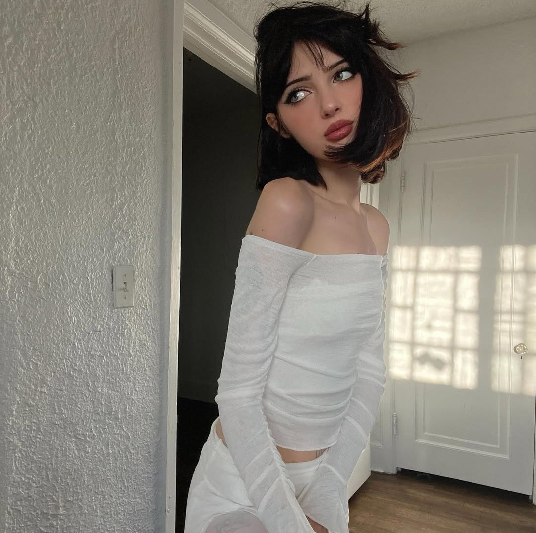 psnsbite's tweet image. ☾⠀  я — 𝑀𝒴ЗЕЙ    ׅ 🤲🏻ᩧ̫̫     ⠀ ᮫  ◌    пꪮлный   𝆬 

⠀⠀⊹  ˖  иск𝒴𝖈𝖈тва,  ℍ𝒪  🪞     ࣪  ⠀𝒴    тe͟бя⠀⠀⠀    ׄ    

⠀⠀𐔌݃　ㅤб̲ы̲л̲и̲ㅤ　∶　　𝒵акрыты        ───  гл𝕒з𝕒   〬