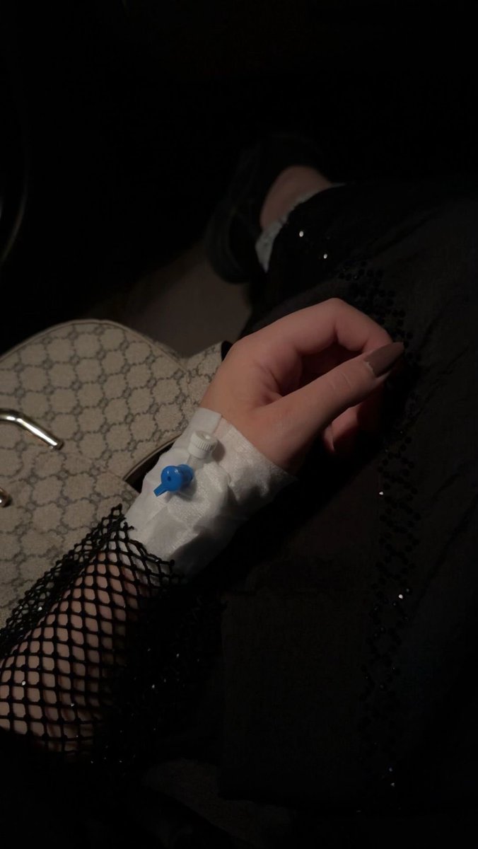 "اللهمّ بَشِّرني بأمنياتٍ كانت، ولا زالت أوّلَ دعائي.🤎"
#دعاء