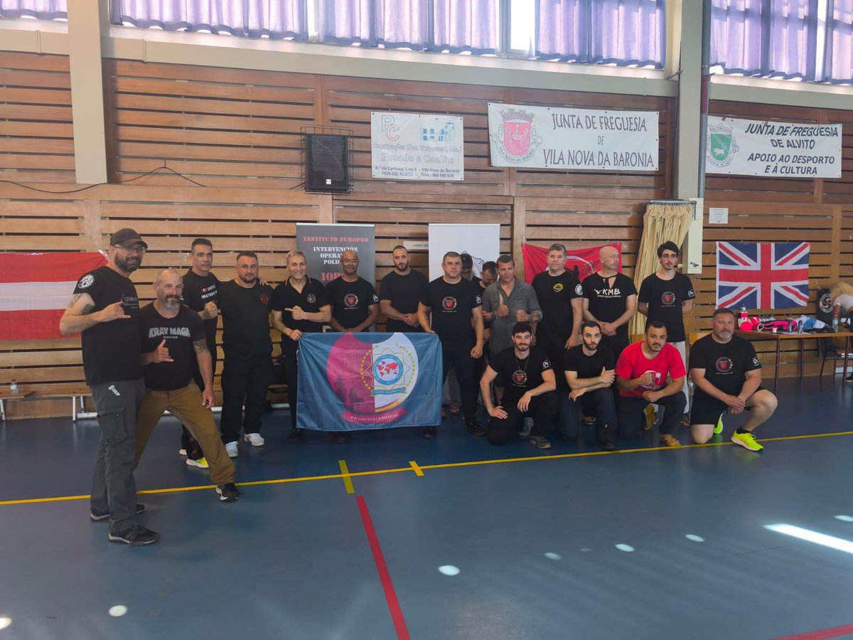 El día 7 de junio tuvo lugar en la localidad portuguesa de Alvito (Alentejo), un Congreso Internacional de Defensa Personal.
Nuestro socio, Elias Carrión de Ciudad Real, tomó parte en el mismo en calidad de instructor del módulo "control de sangrado mediante el uso de torniquete